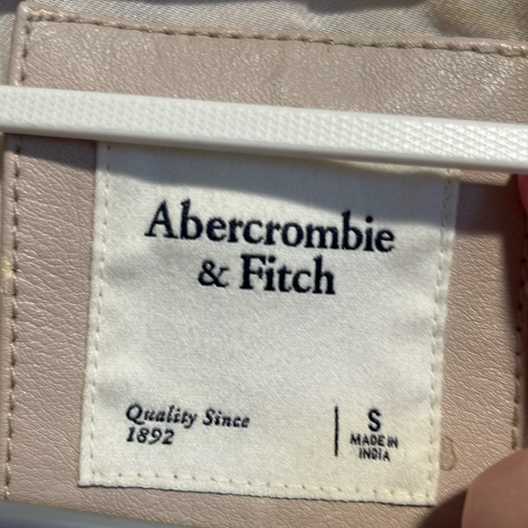 Abercrombie and Fitch Women's Vegan Leather Moto Jacket - Picture 8 of 8